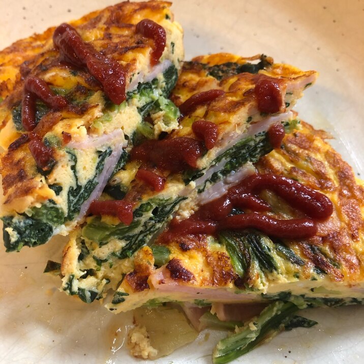 ほうれん草とハムのチーズオムレツ